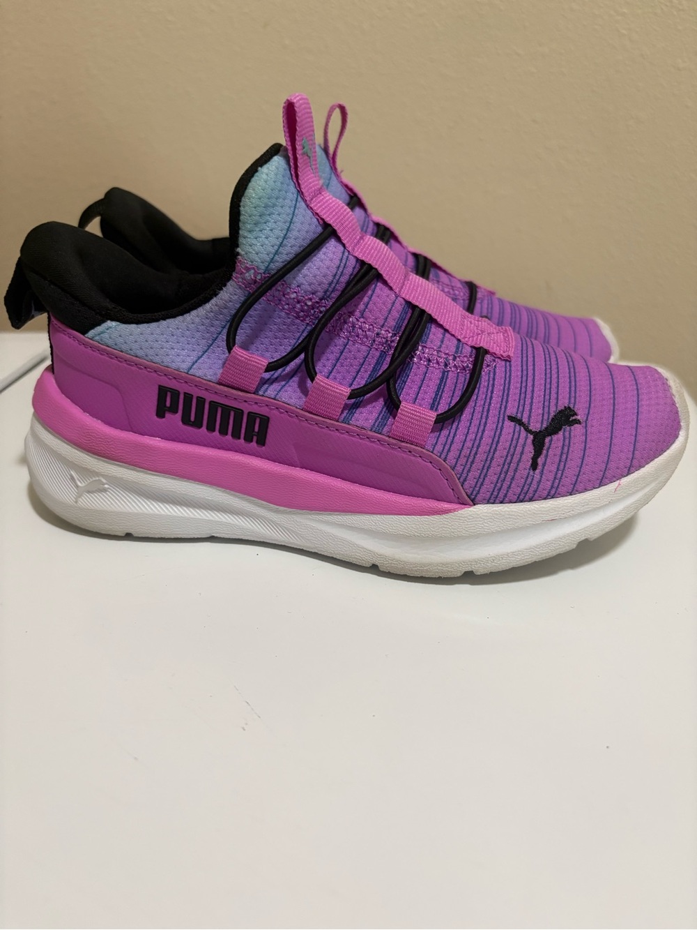 Puma Kids' Pink and Black Gradient Lace-Up Sneakers